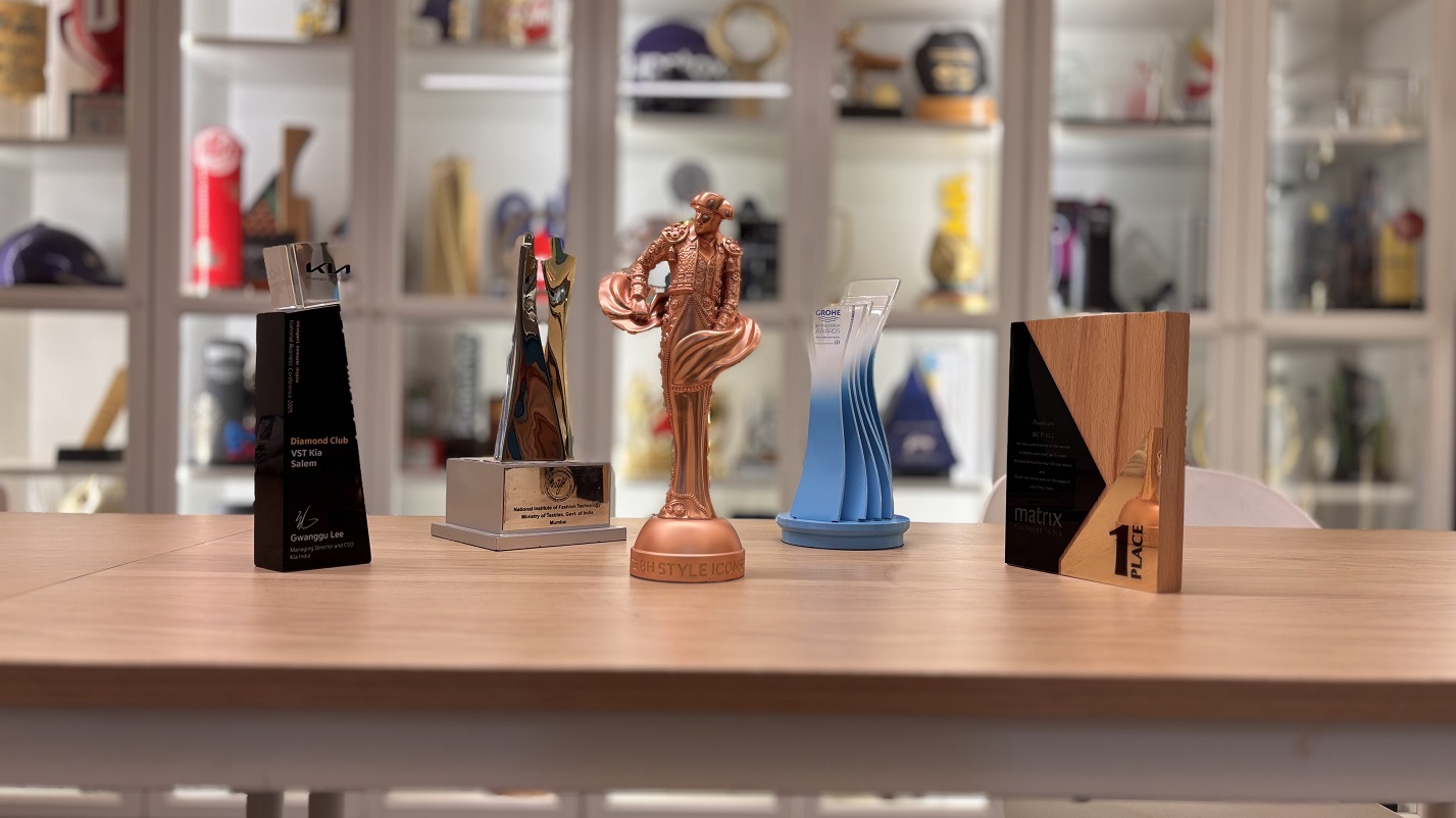 Acrylic, Wooden and Resin Trophies Explained: Which Trophy Material Is Ideal for Sports, Corporate and Professional Events